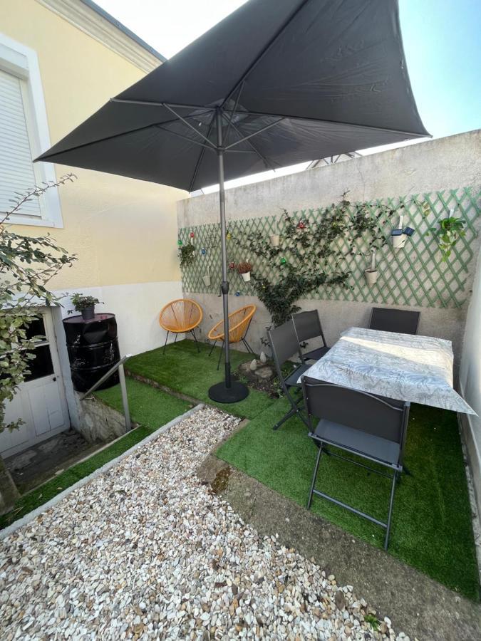 Maison Tourangelle Chic & Cosy Avec Cour Тур Екстер'єр фото